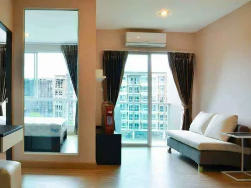 1 Bedroom Condo