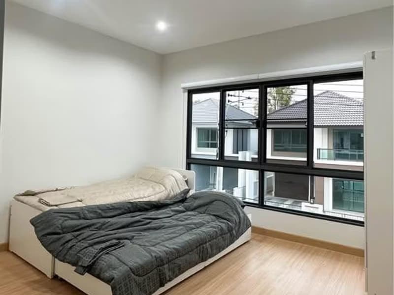 4 Bed House for Rent in Saraphi
