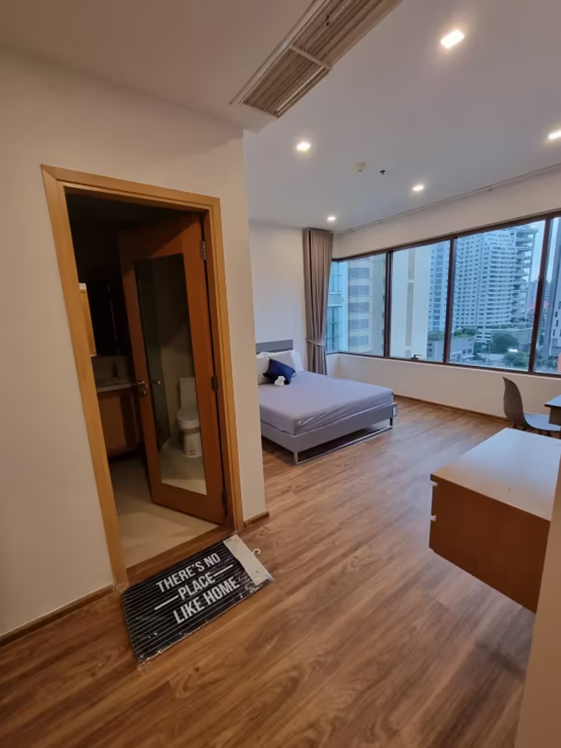 2 Bedroom Condo - Image 1