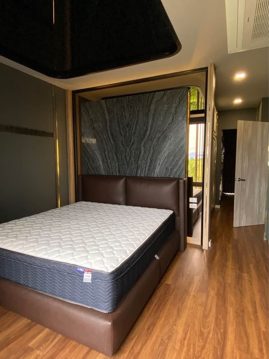 3 Bed House for Sale in San Kamphaeng - Image 6
