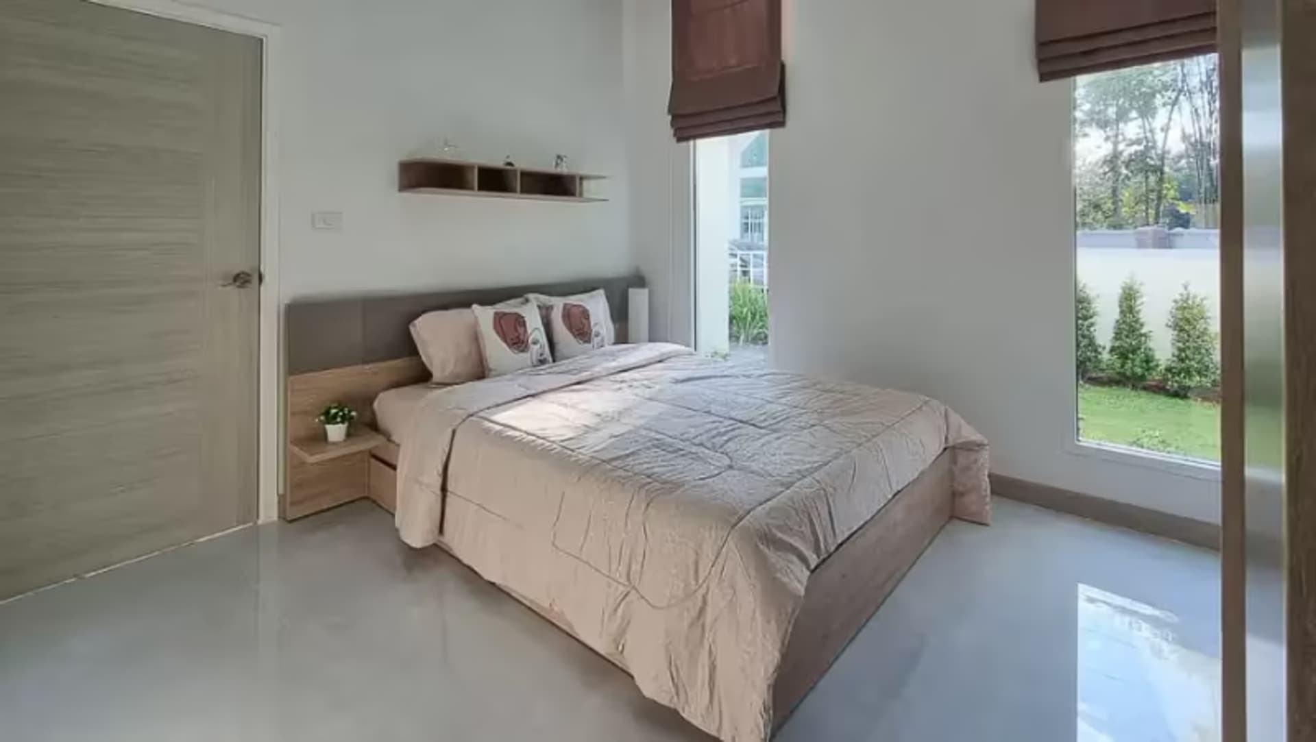 3 Bedroom House - Image 5