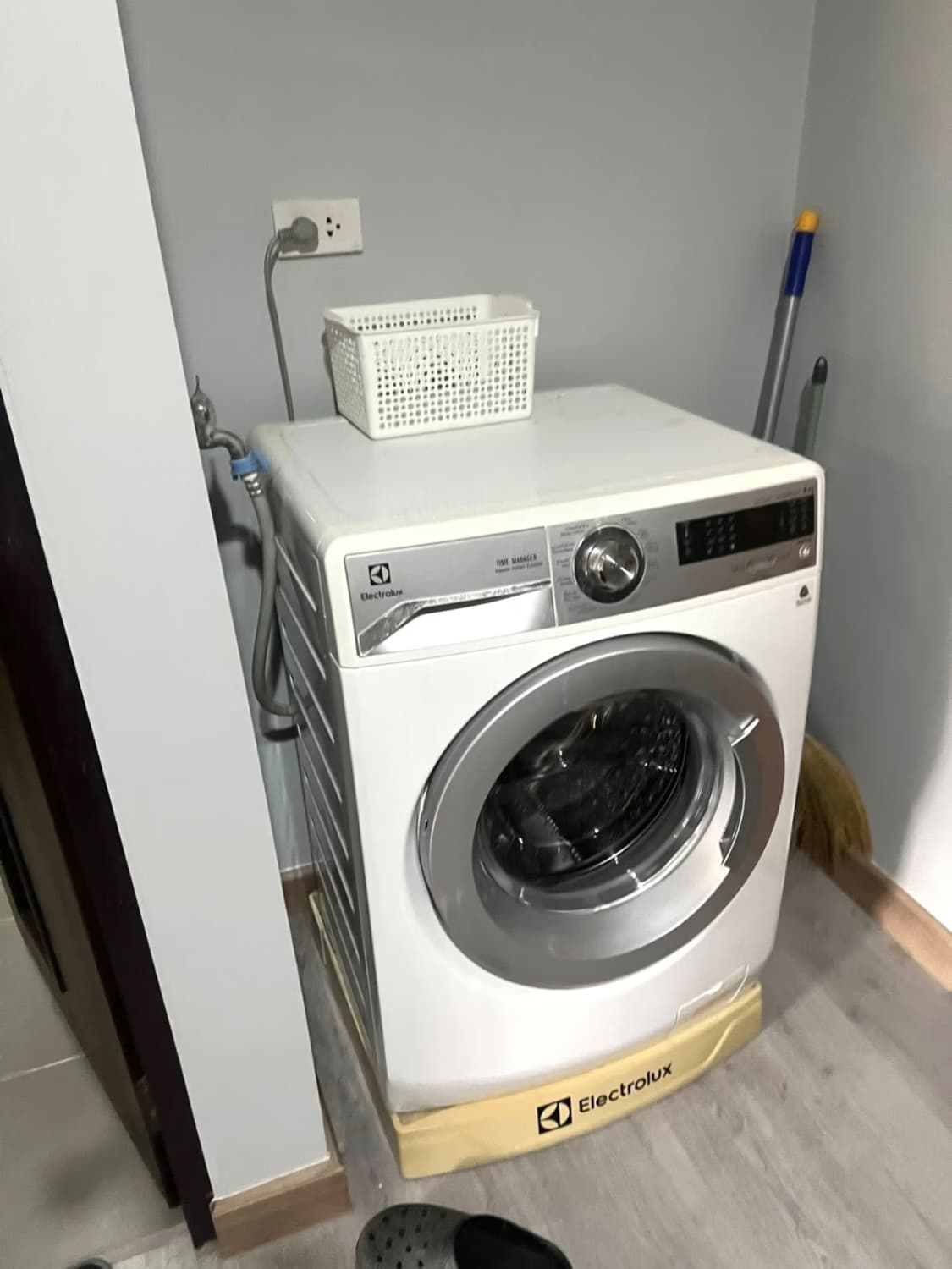  - Image 6