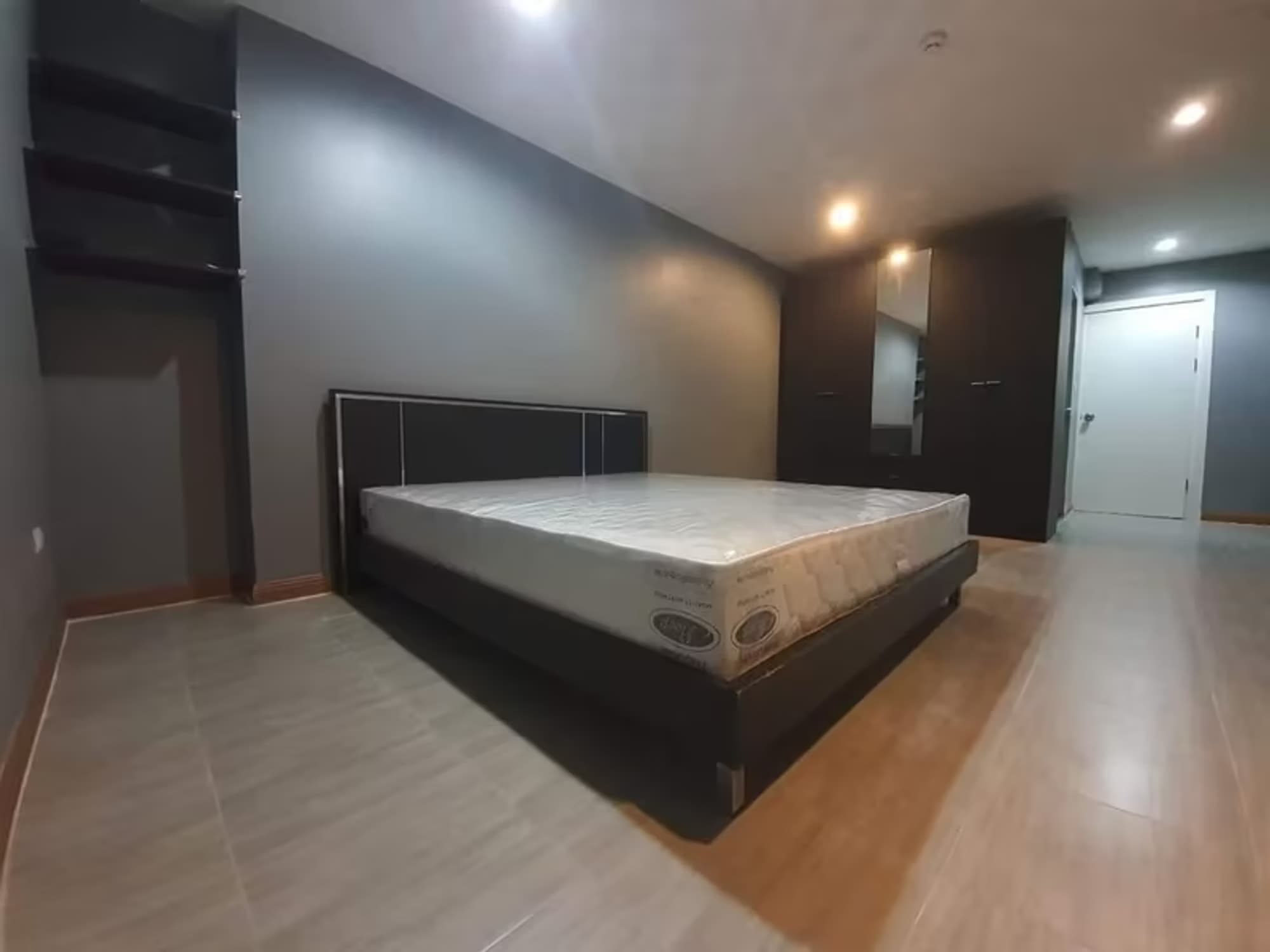 1 Bedroom Condo - Image 3