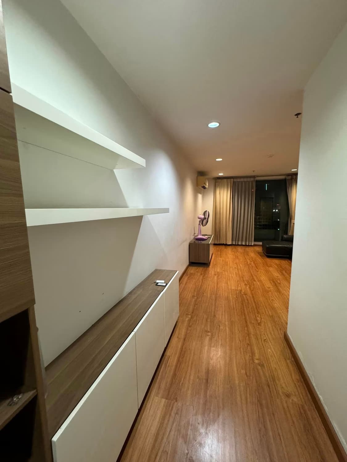 1 Bed Condo for Rent in Phaya Thai - Image 5