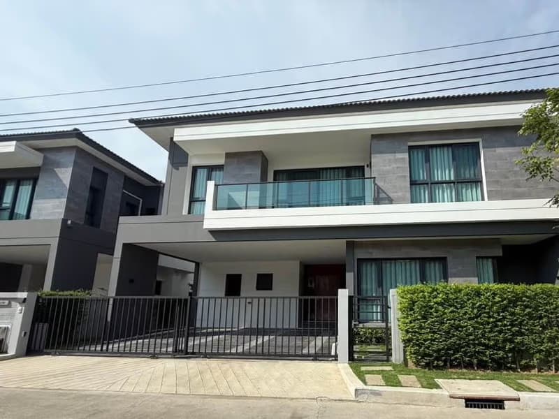 4 Bed House for Rent in Bang Phli
