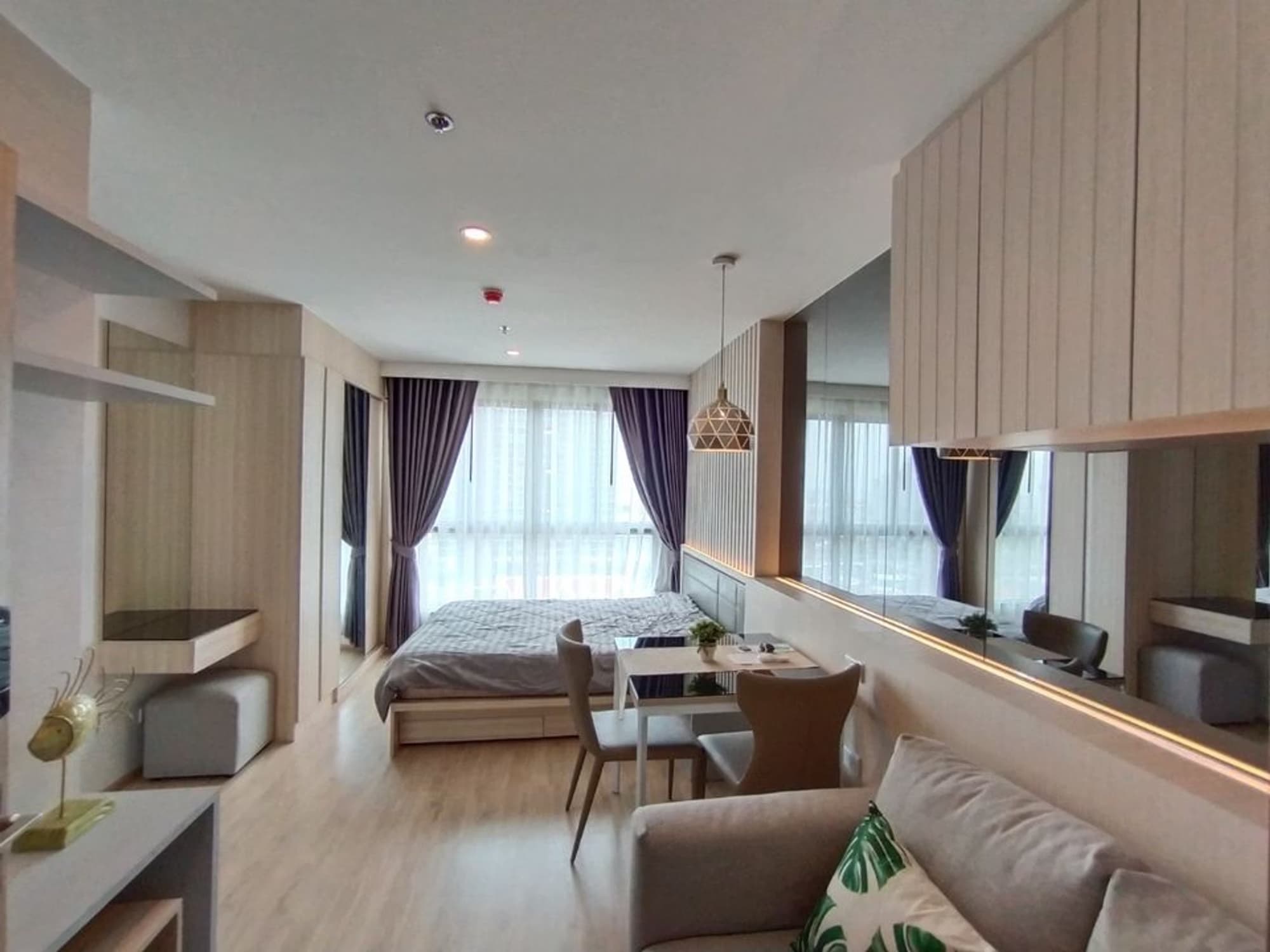 undefined Bed Condo for Rent and Sale  Near Bang Na BTS - Image 1