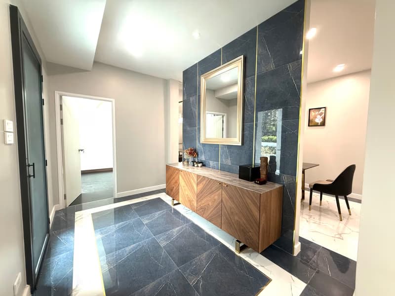 5 Bed House for Sale in Hang Dong District