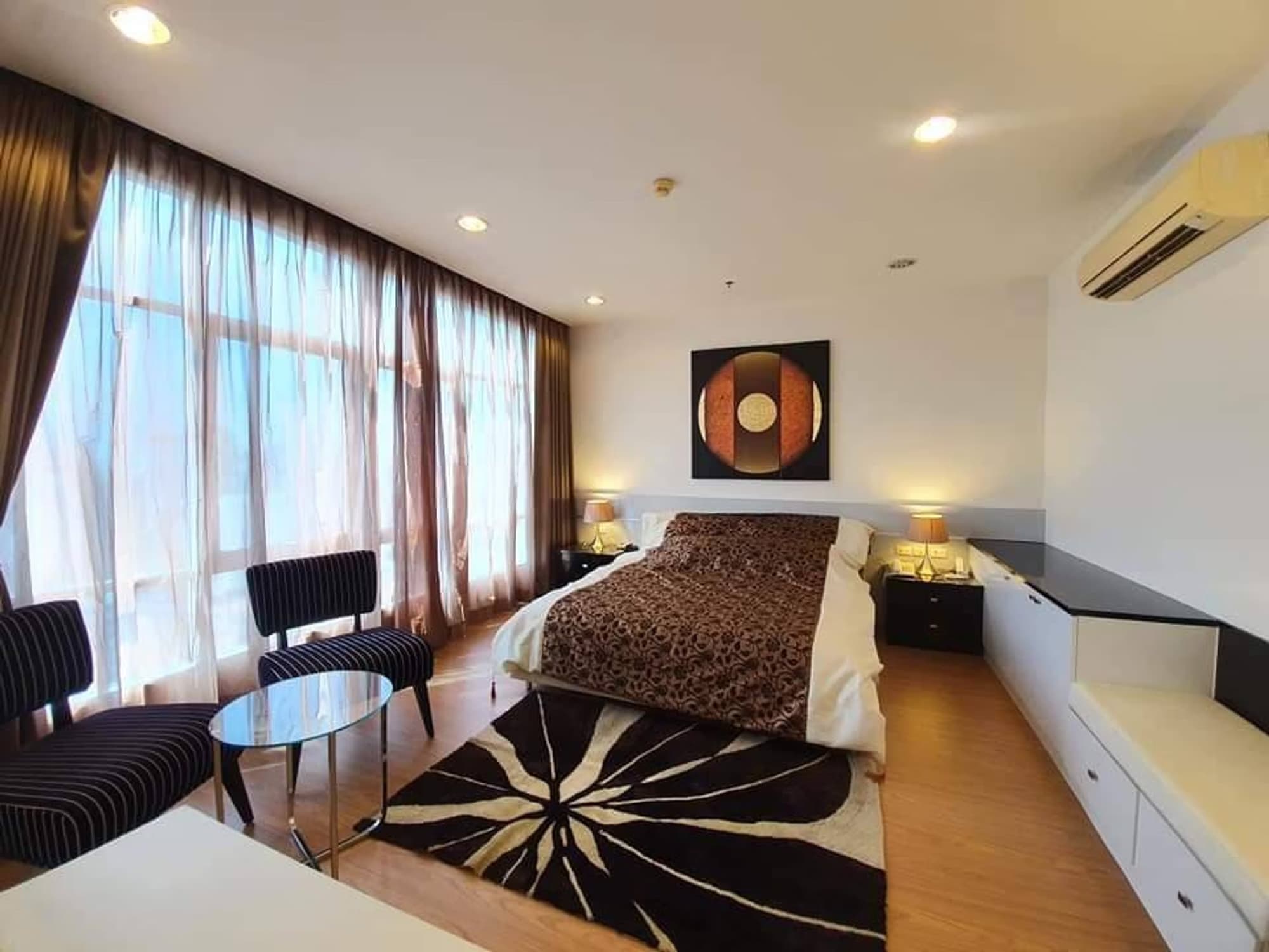 3 Bed Condo for Sale in Ratchathewi - Image 3