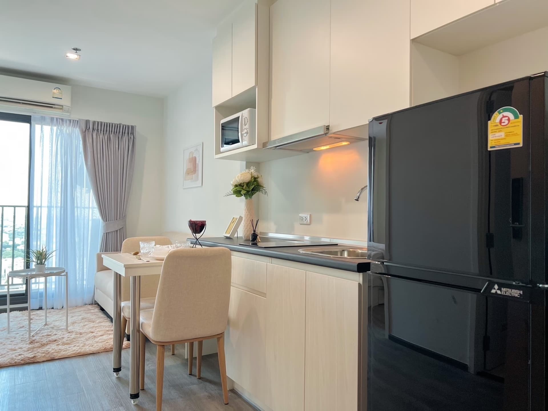 Condo for Rent at Rich Park Triple Station - Image 6