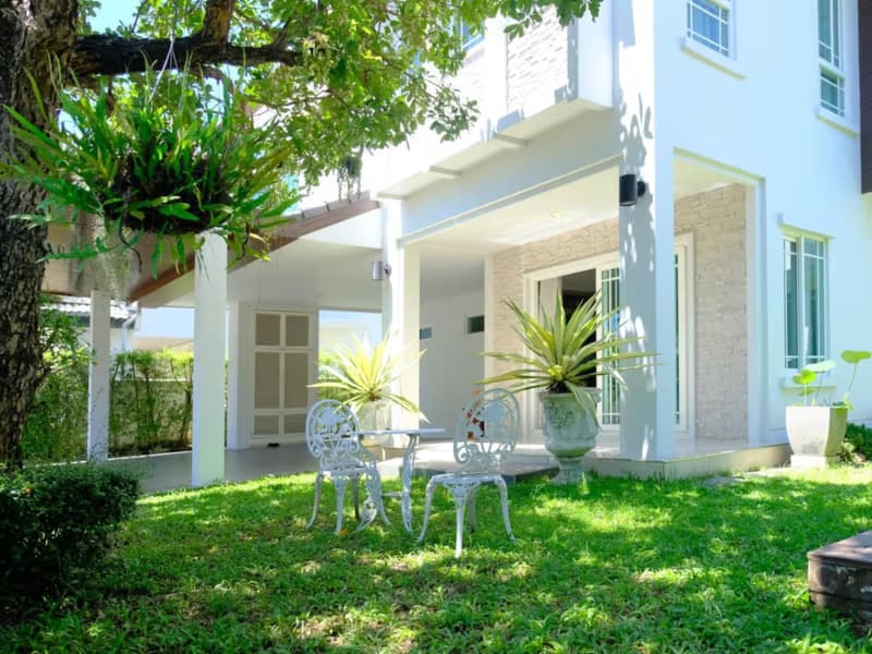 5 Bed House for Rent and Sale in Mueang Chiang Mai