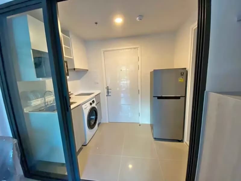 1 Bedroom Condo