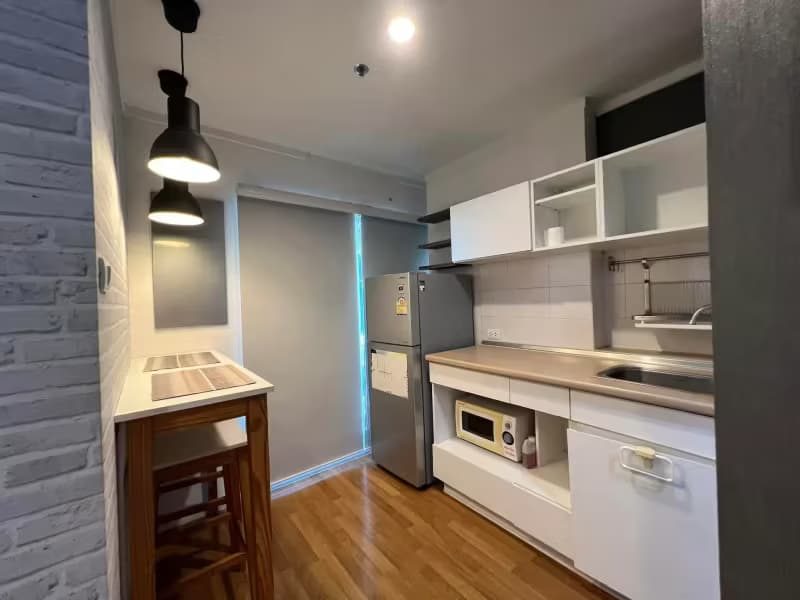 1 Bedroom Condo