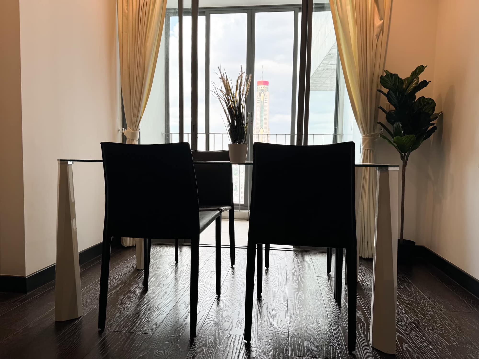 1 Bed Condo for Rent  Near Phaya Thai BTS - Image 3