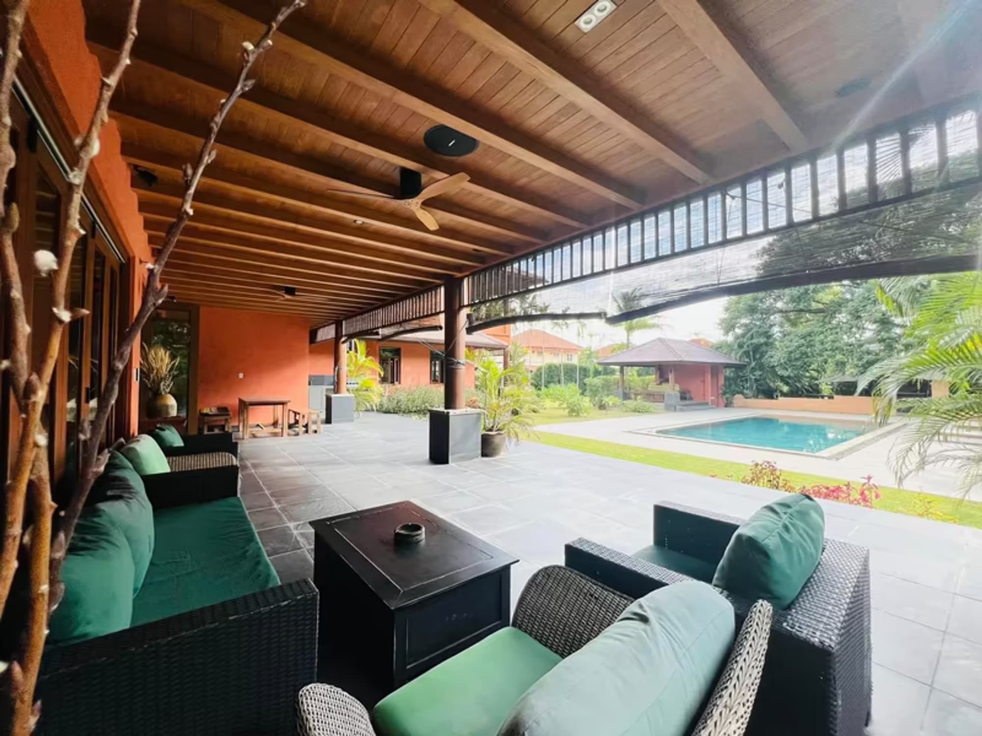5 Bedroom House - Image 46