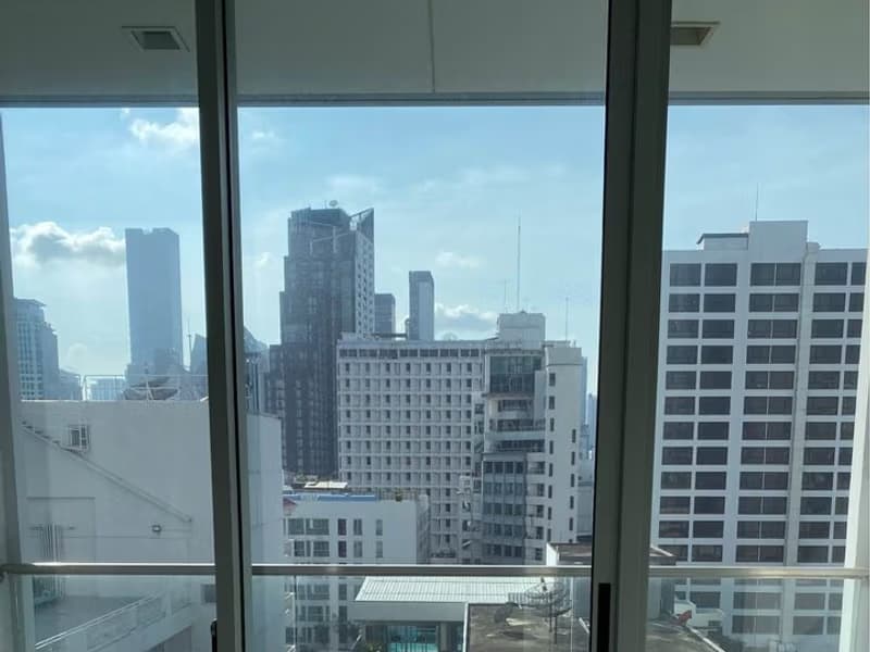 Hyde Sukhumvit 11 - 2 Bed Condo for Sale *HYDE10696