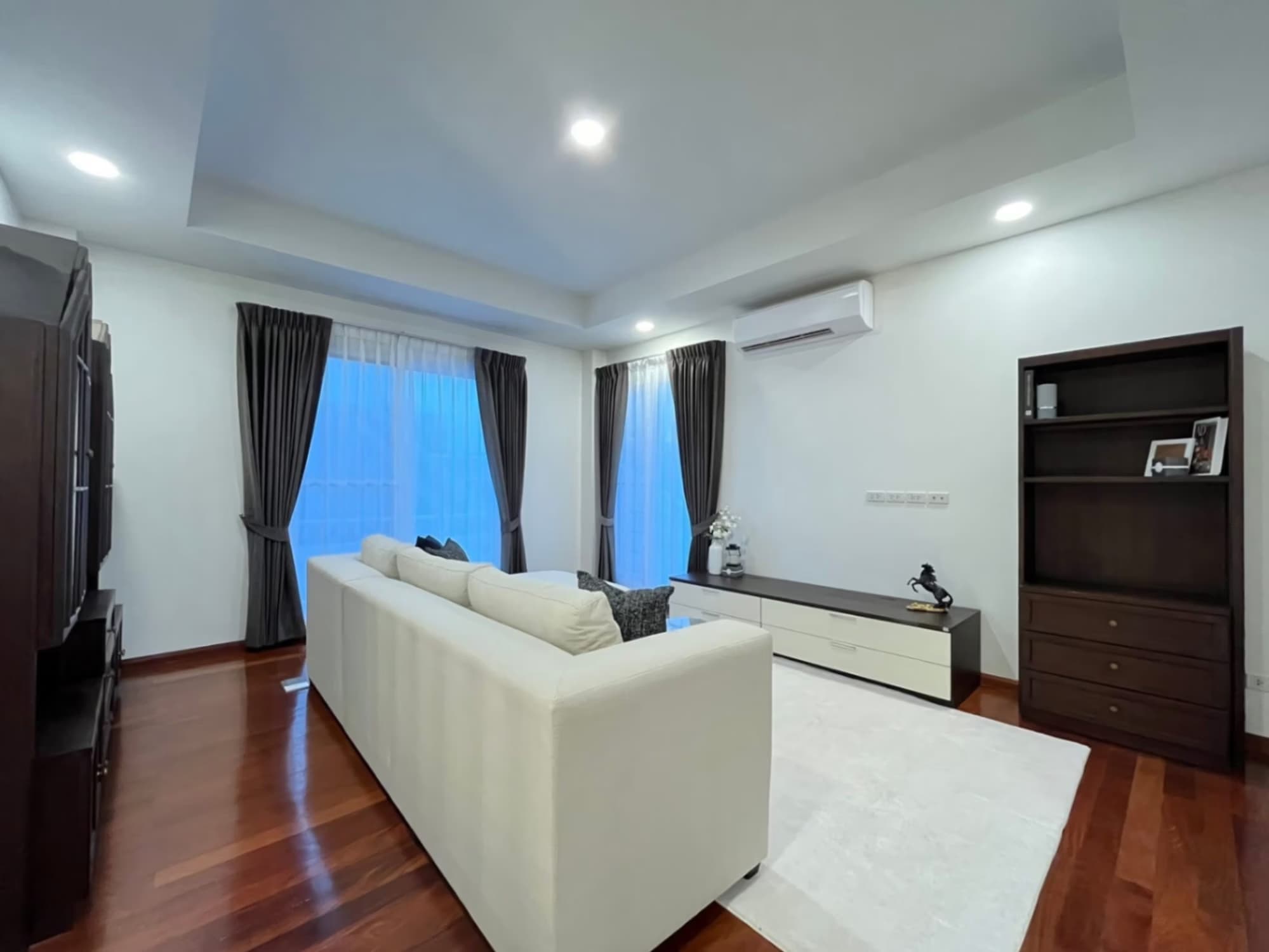 5 Bed House for Rent in Din Daeng - Image 25