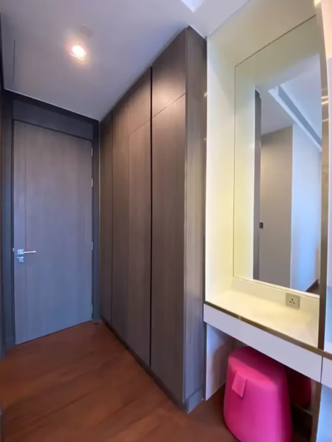 Q1 Sukhumvit Condo by Q House - Image 21