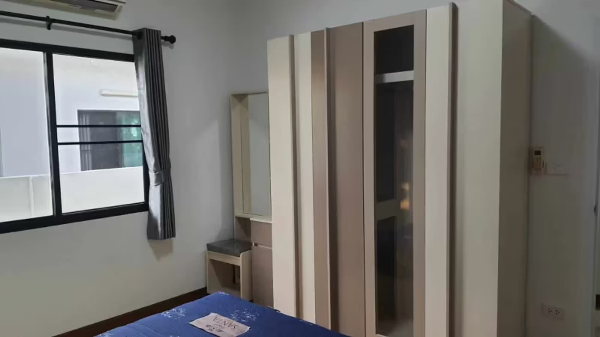3 Bedroom House - Image 7