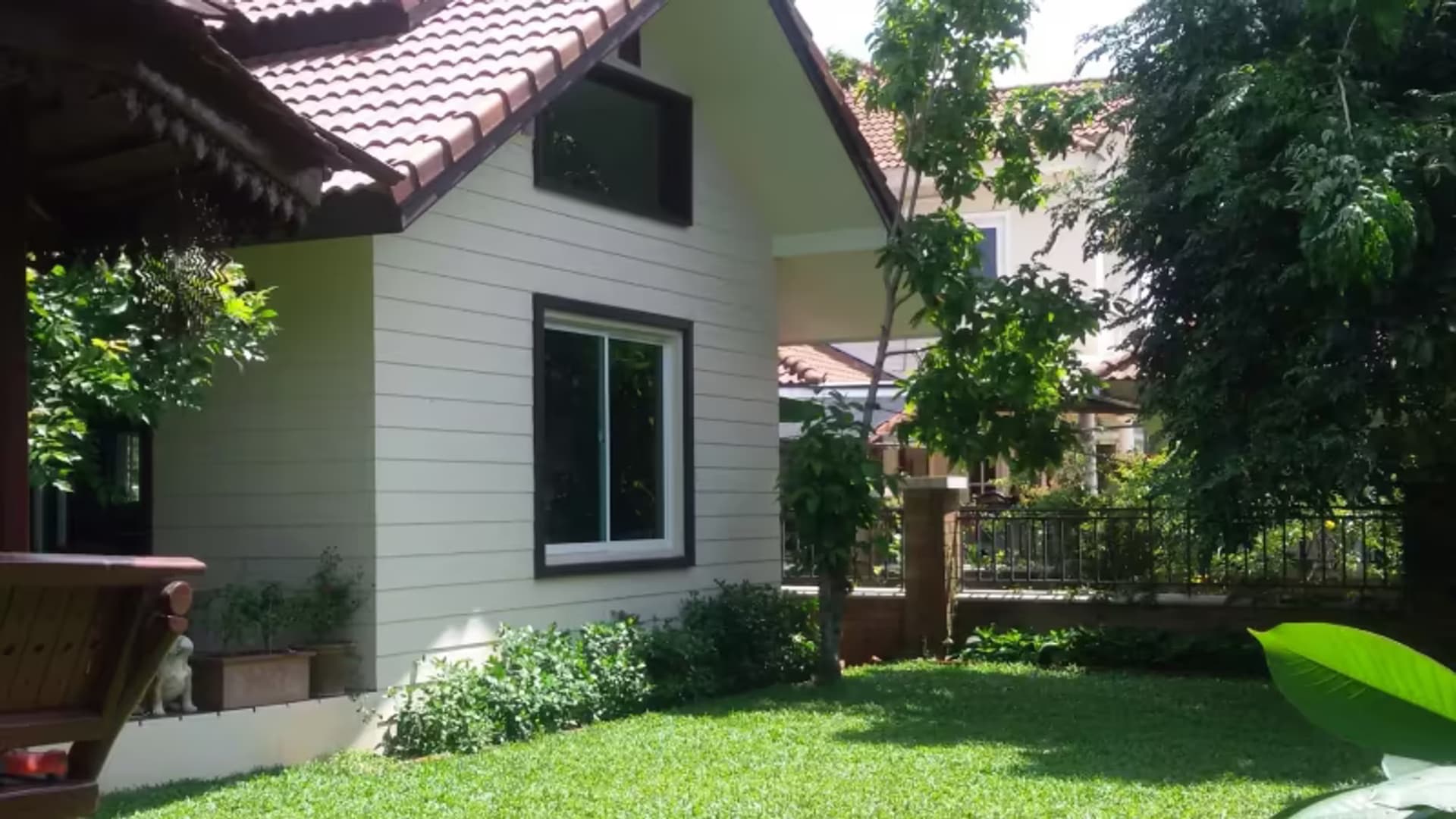 4 Bedroom House - Image 14