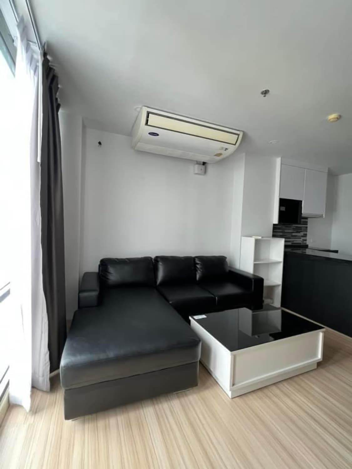 1 Bed Condo for Rent in Sathon - Image 1
