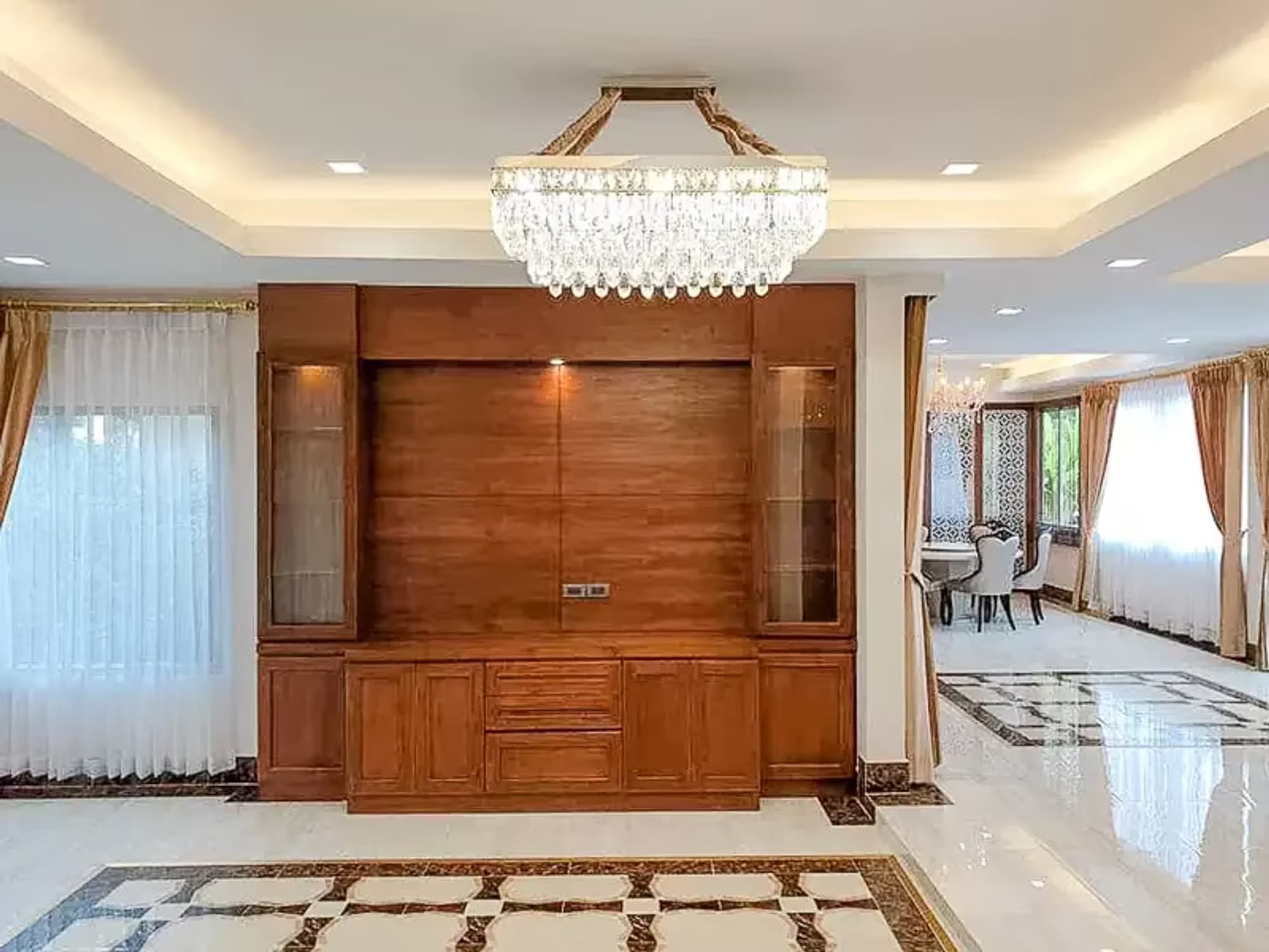 3 Bedroom House - Image 14