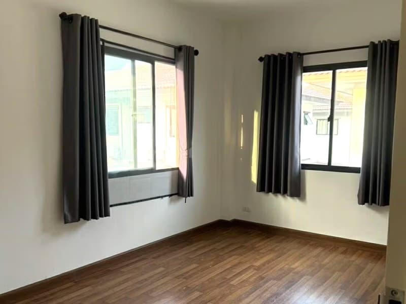 4 Bed House for Rent in Doi Saket