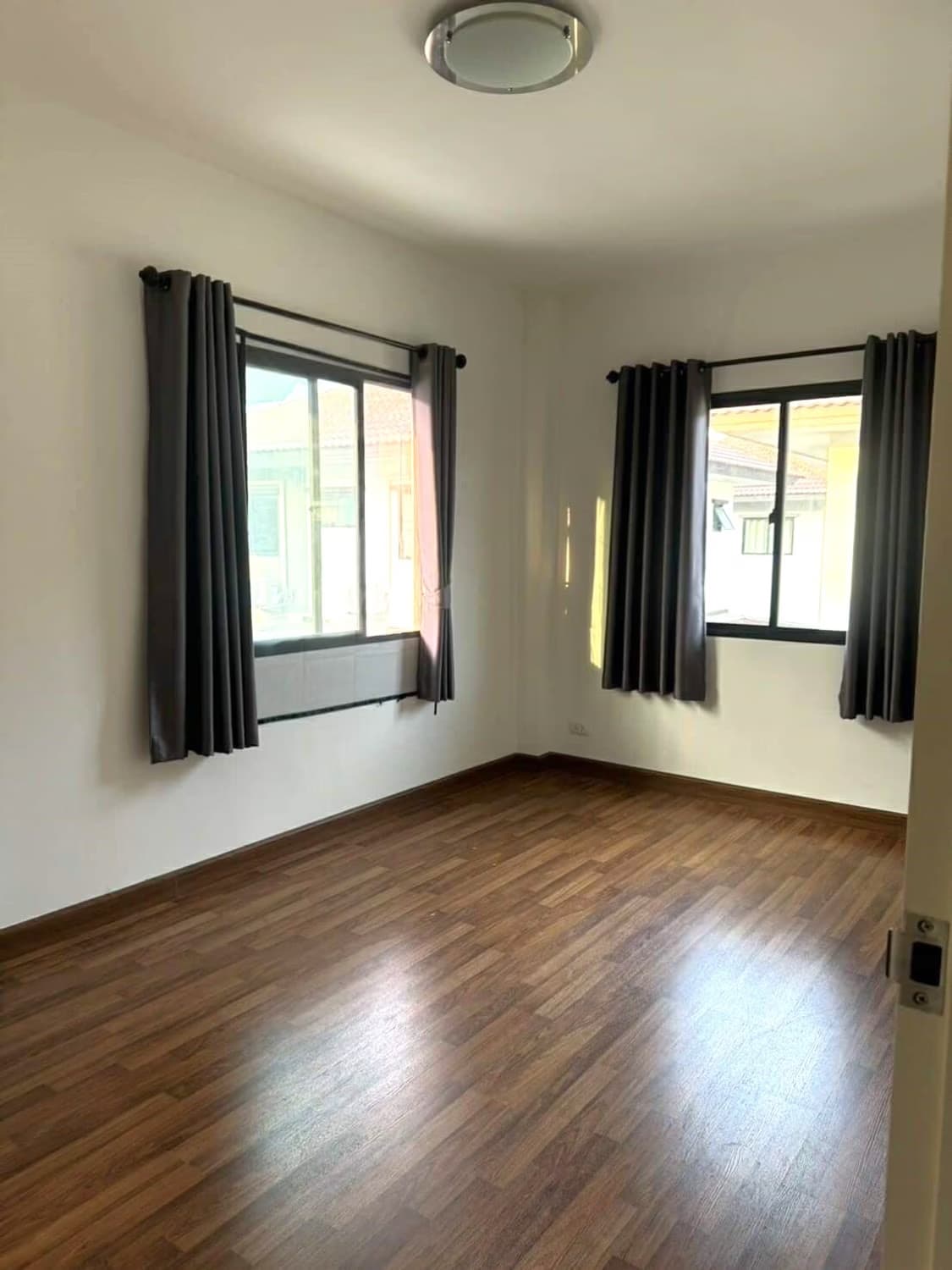 4 Bed House for Rent in Doi Saket - Image 7