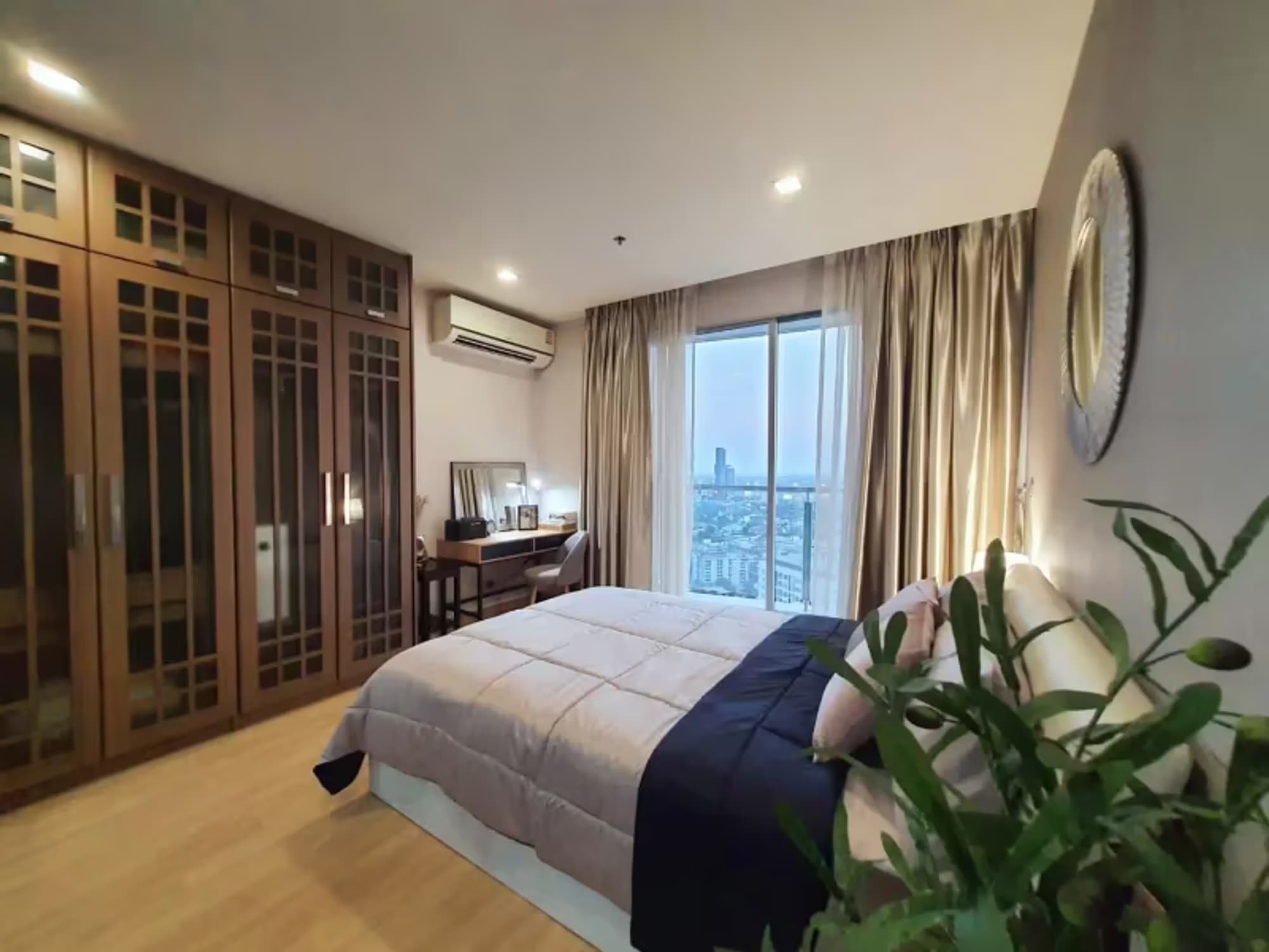  Skywalk Condominium - 1 Bed Condo for Rent *SKYW3817 - Image 5