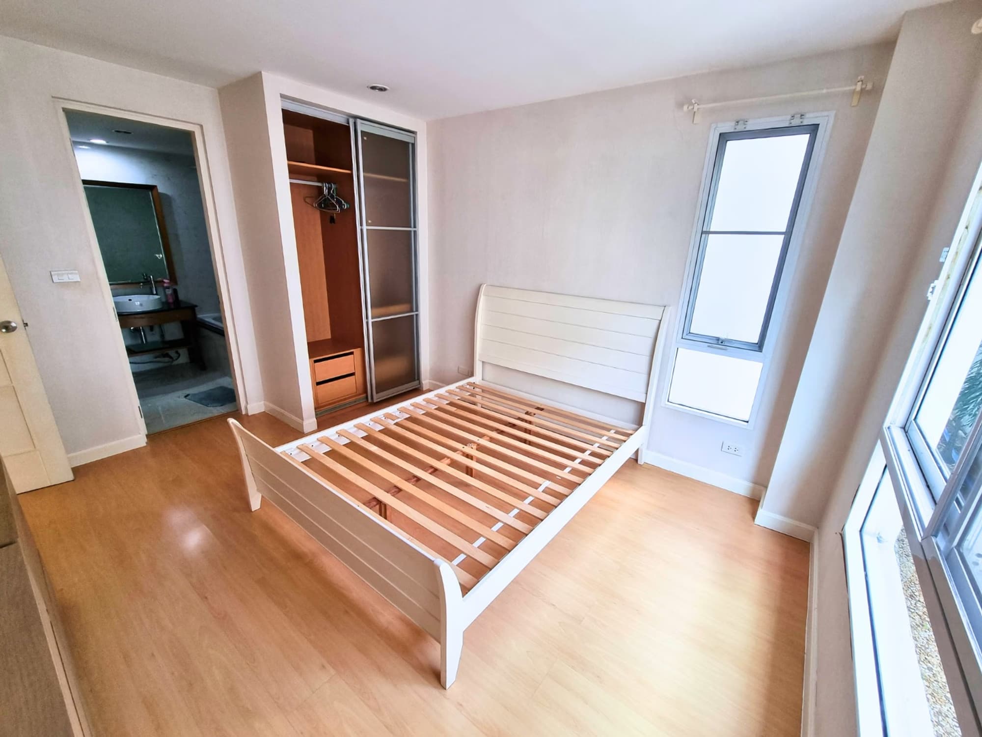 2 Bed Condo for Sale in Watthana - Image 3