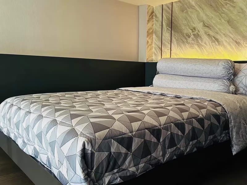 1 Bed Condo for Rent in Bang Rak