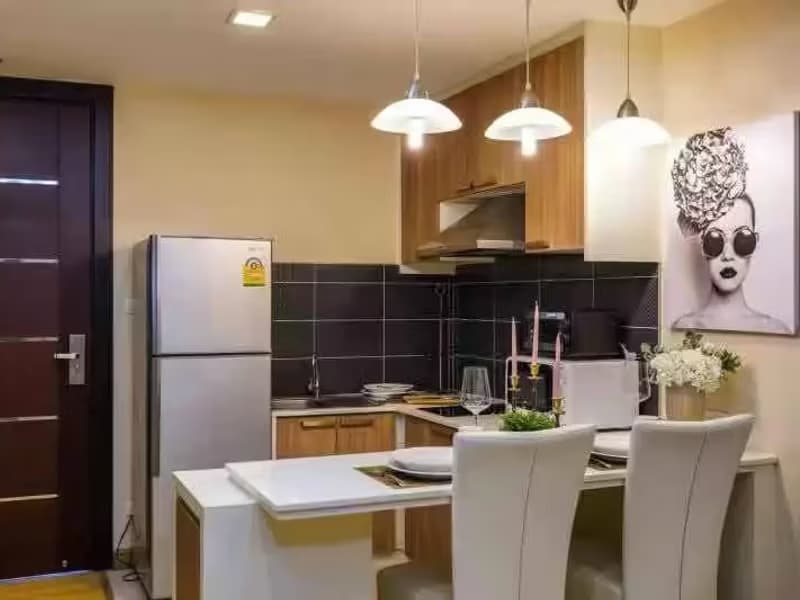 1 Bedroom Condo