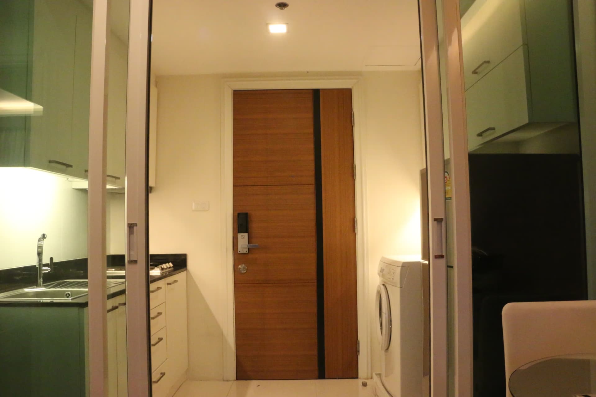 1 Bedroom Condo - Image 4