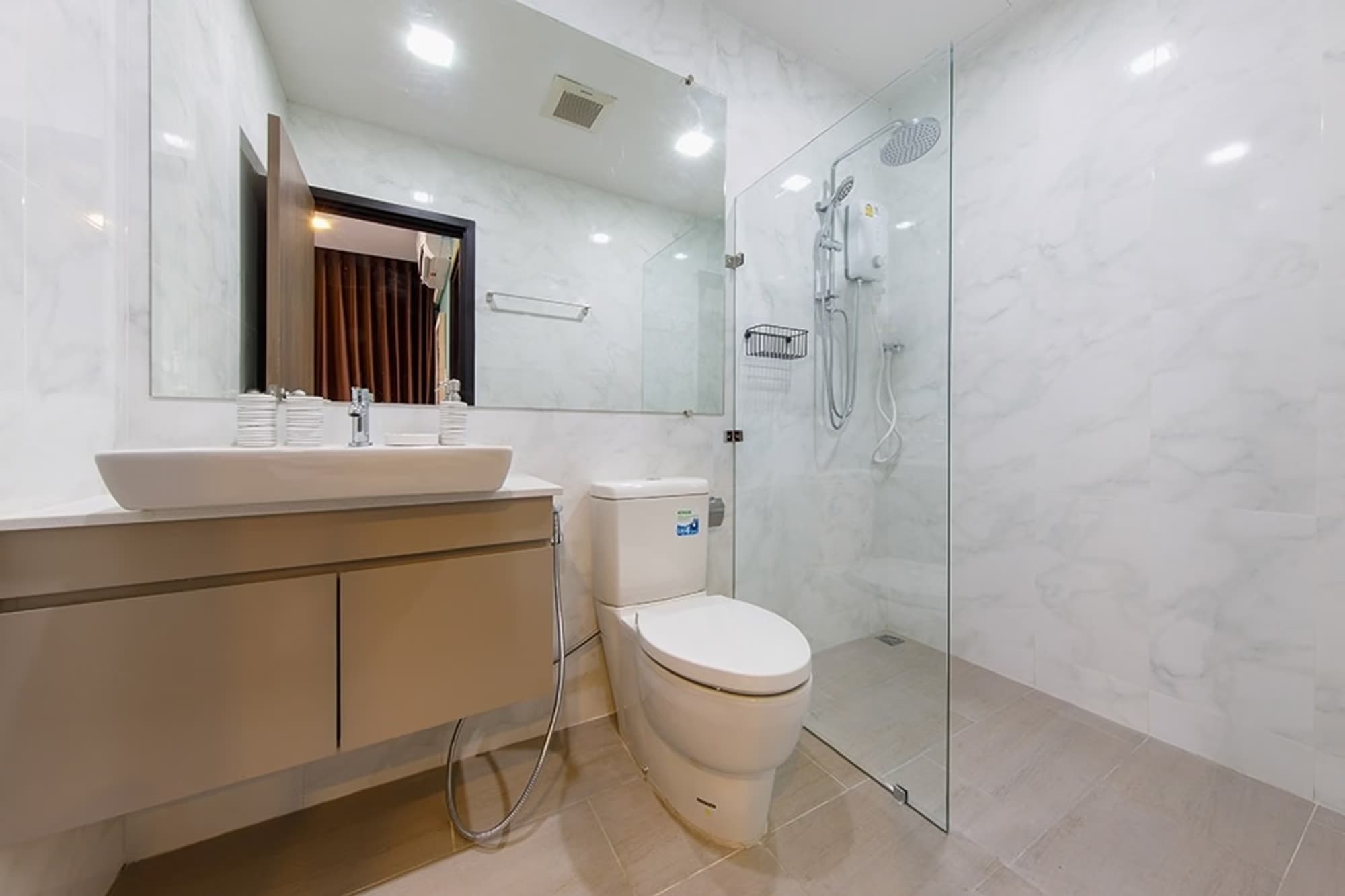 1 Bed Condo for Sale in Mueang Chiang Mai - Image 5