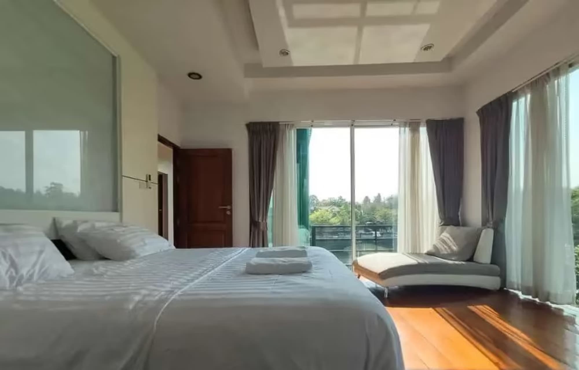 4 Bedroom House - Image 13