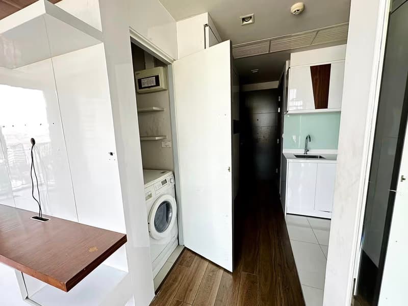 1 Bed Condo for Sale  Near Ekkamai BTS