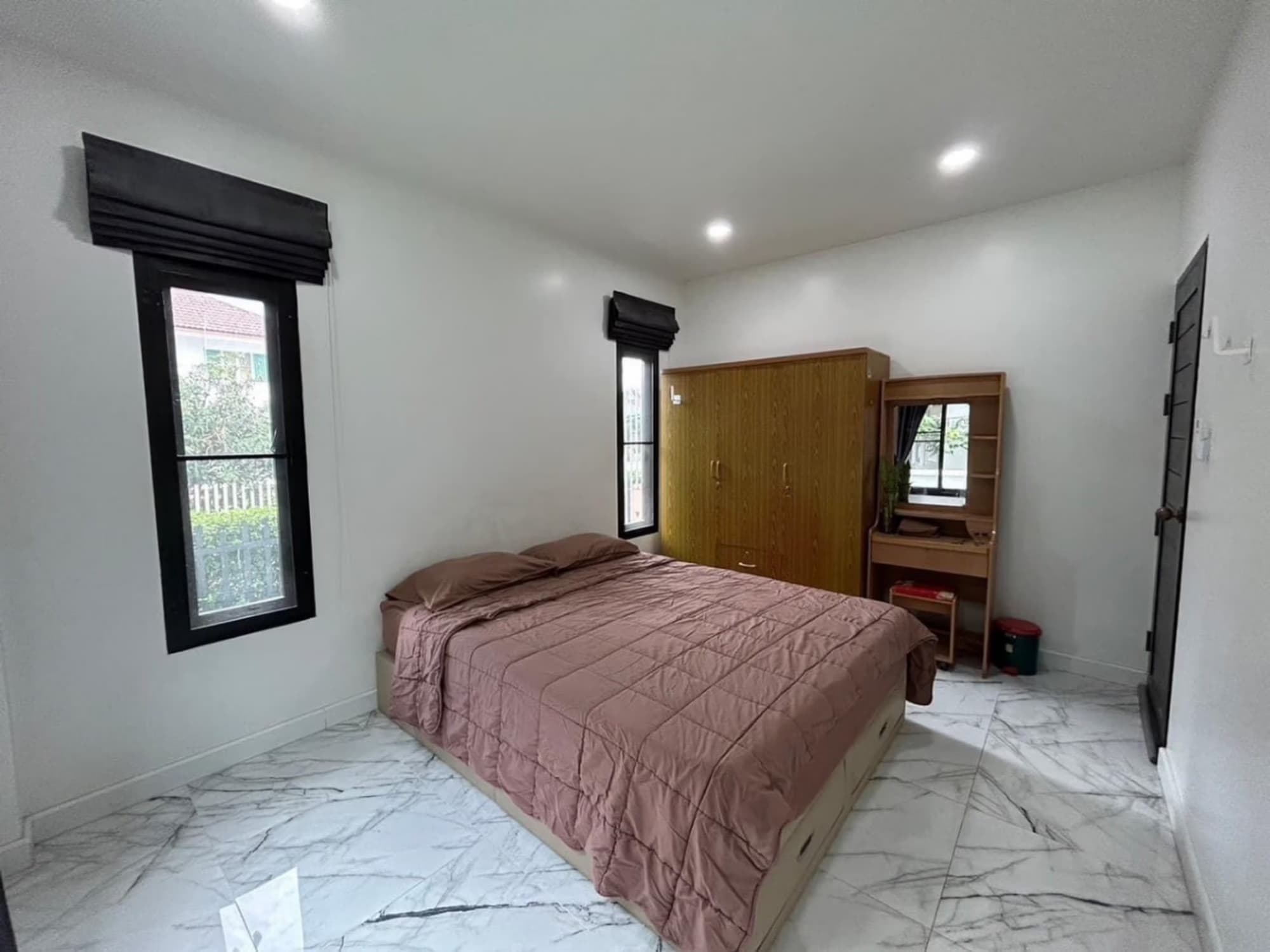 5 Bed House for Rent in Mae Rim - Image 13