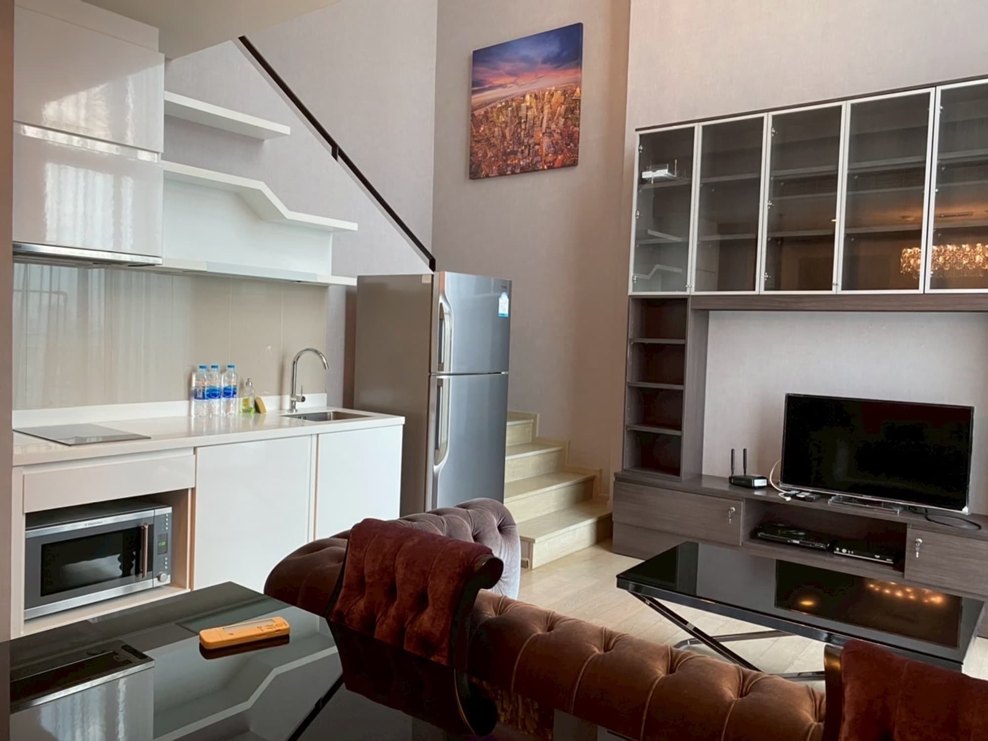 2 Bed Condo for Rent in Ratchathewi - Image 2