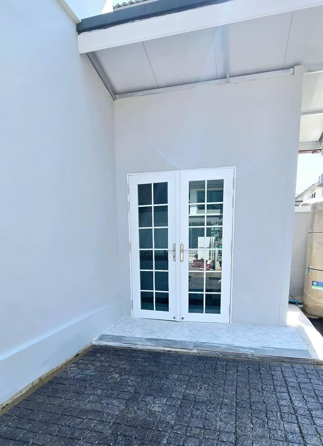 4 Bed House for Rent in Saraphi - Image 12
