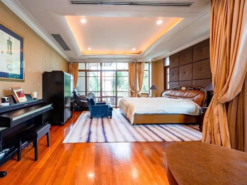 Pool Villa for Rent/Sale in Watthana