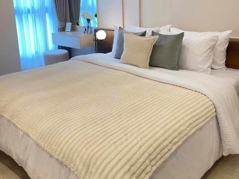 1 Bed Condo for Sale in Ratchathewi