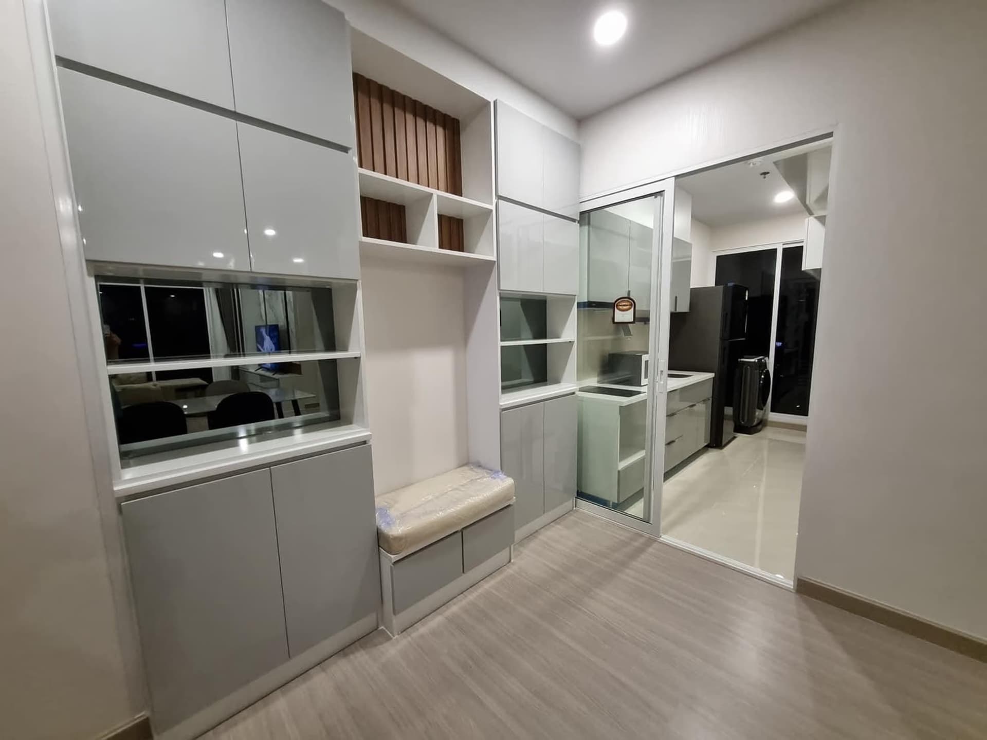 2 Bed Condo for Rent in Bang Rak - Image 4