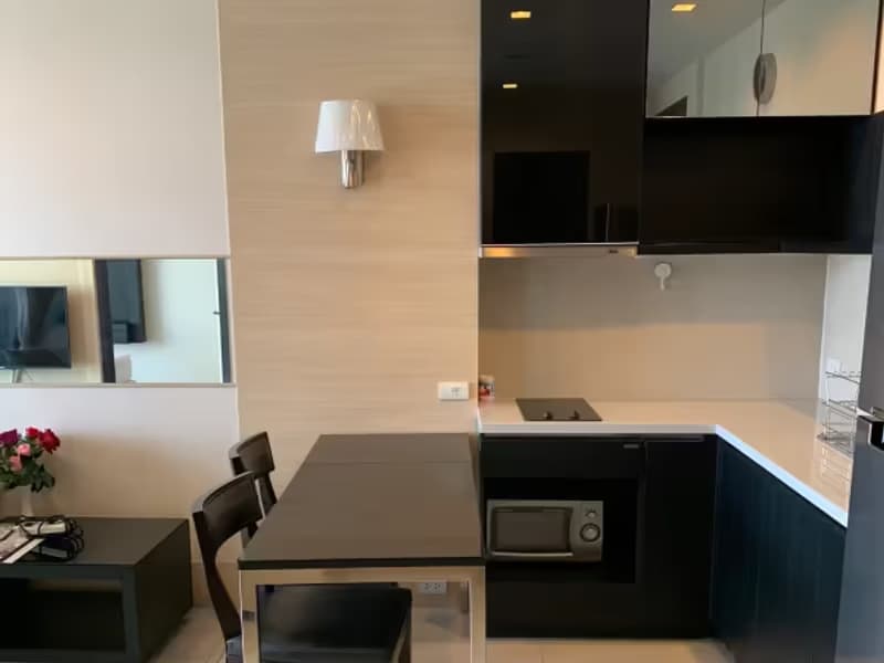 1 Bedroom Condo