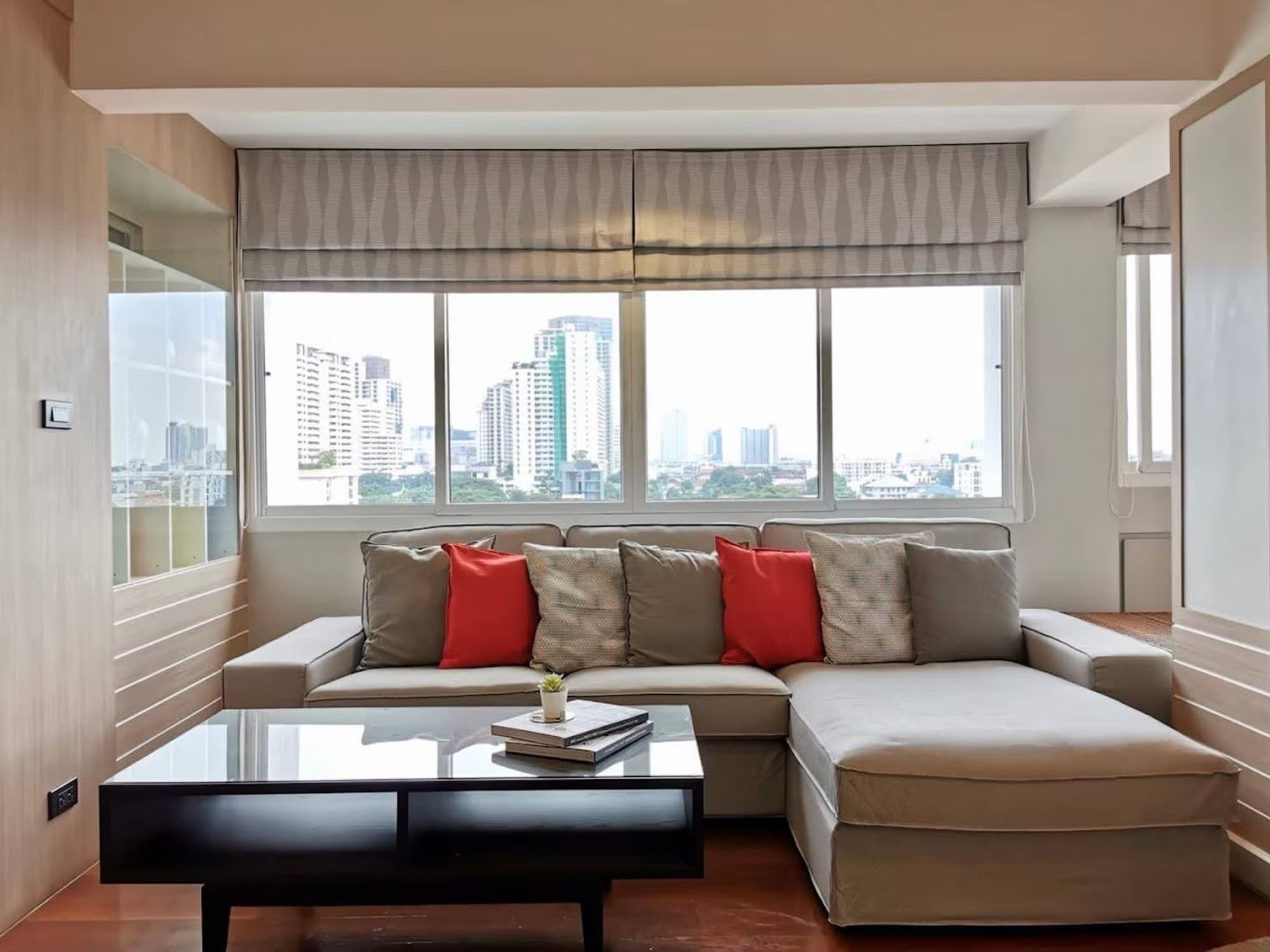 2 Bed Condo for Sale in Watthana - Image 1