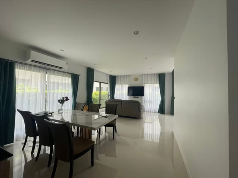 4 Bed House for Sale in Bang Kapi