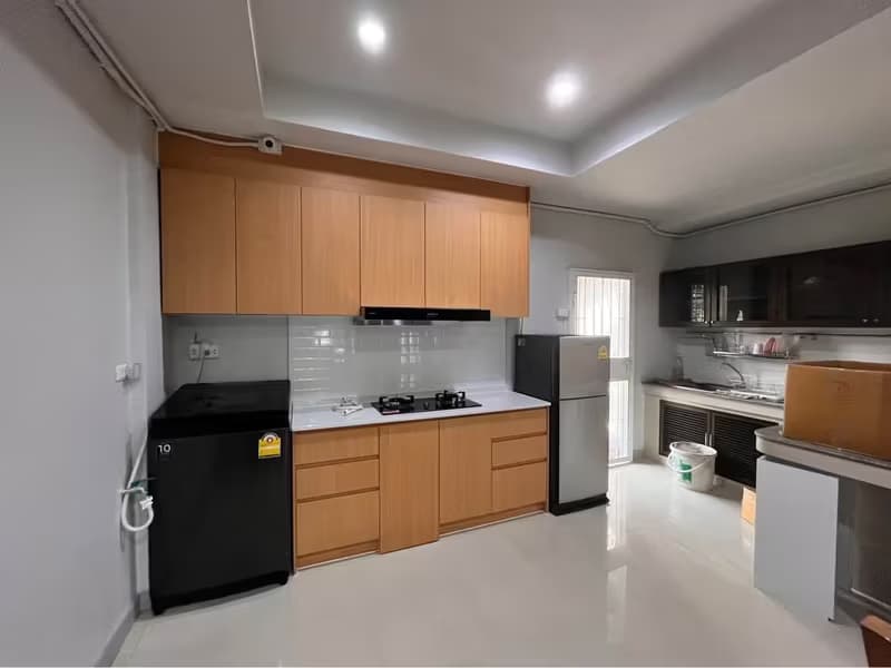 Townhome for rent in Sukhumvit52