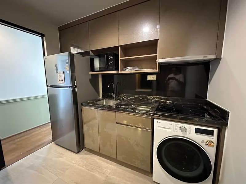 2 Bed Condo for Rent in Khlong Toei