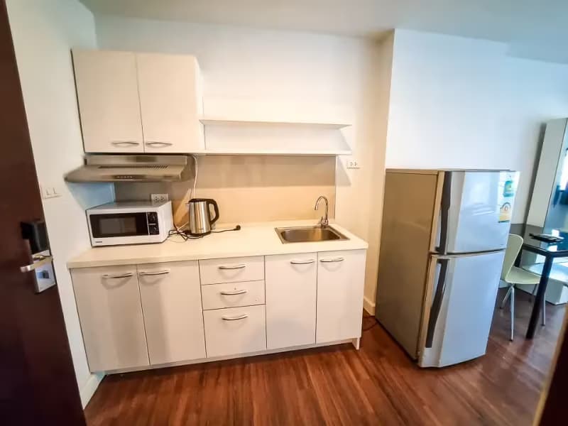 1 Bedroom Condo