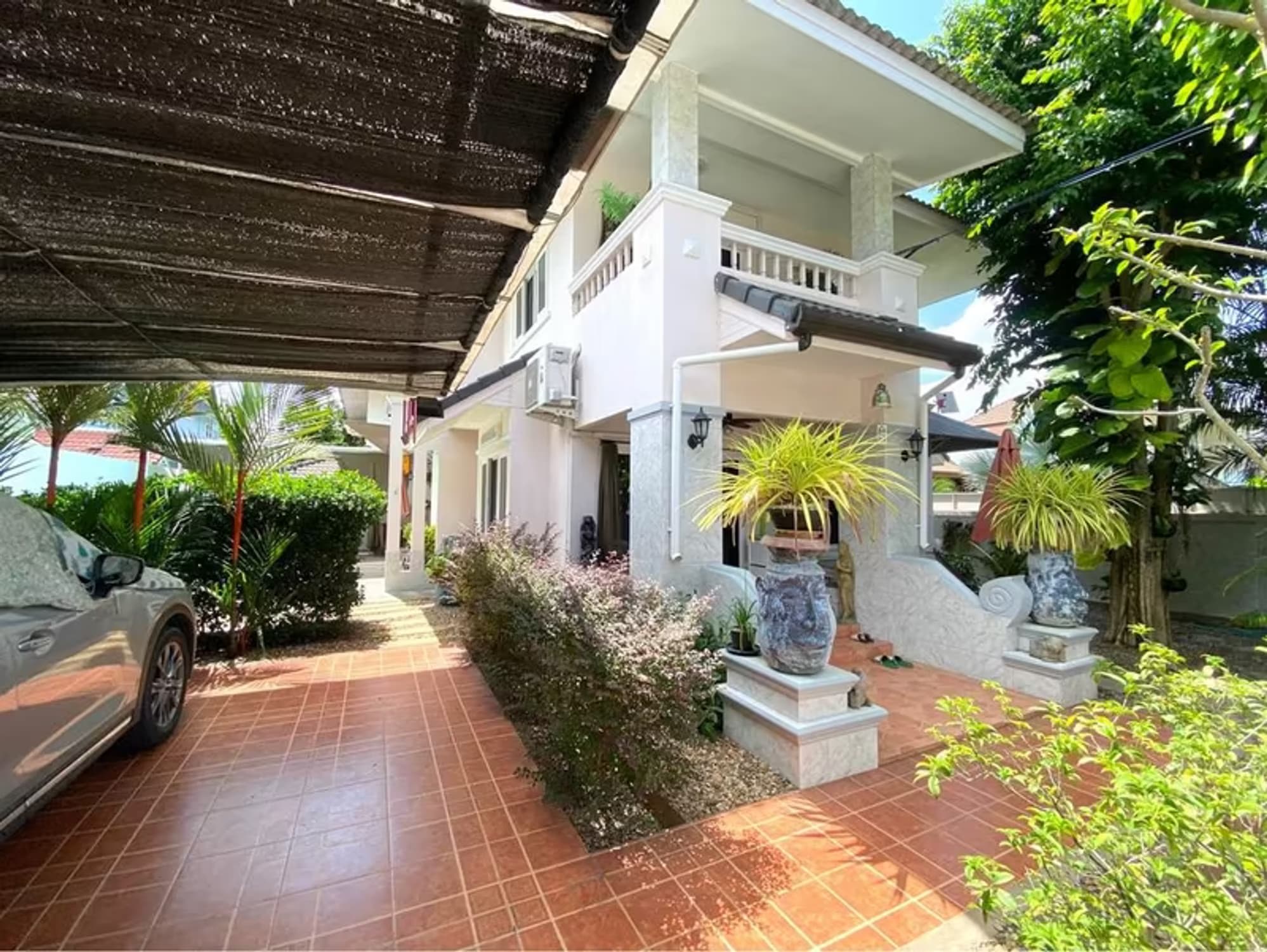 4 Bedroom House - Image 5