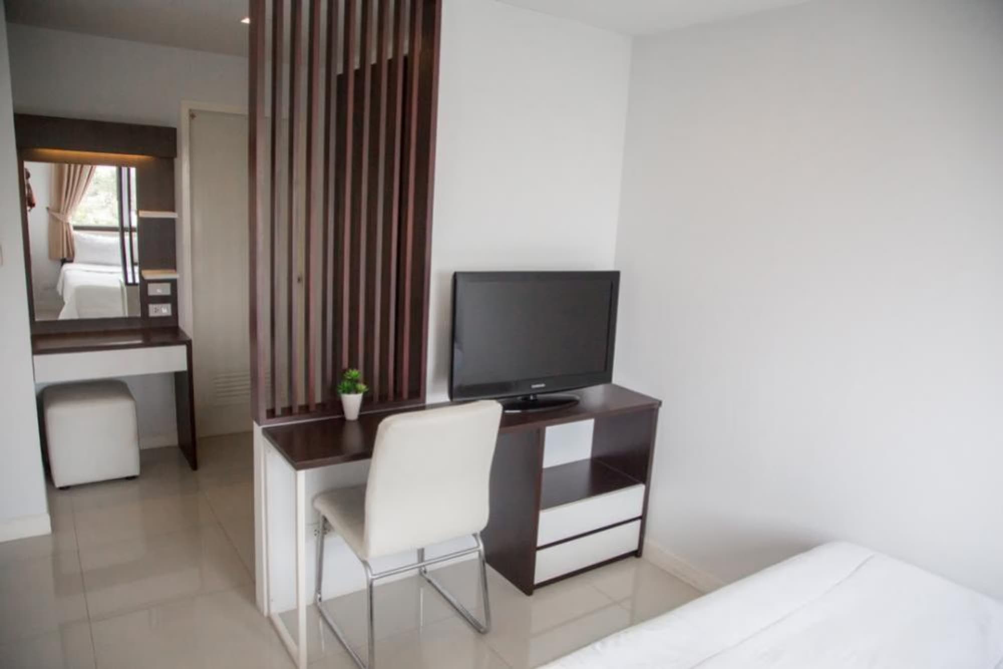 2 ห้องนอน Condo สำหรับ จำหน่าย ใน วัฒนา - Image 2