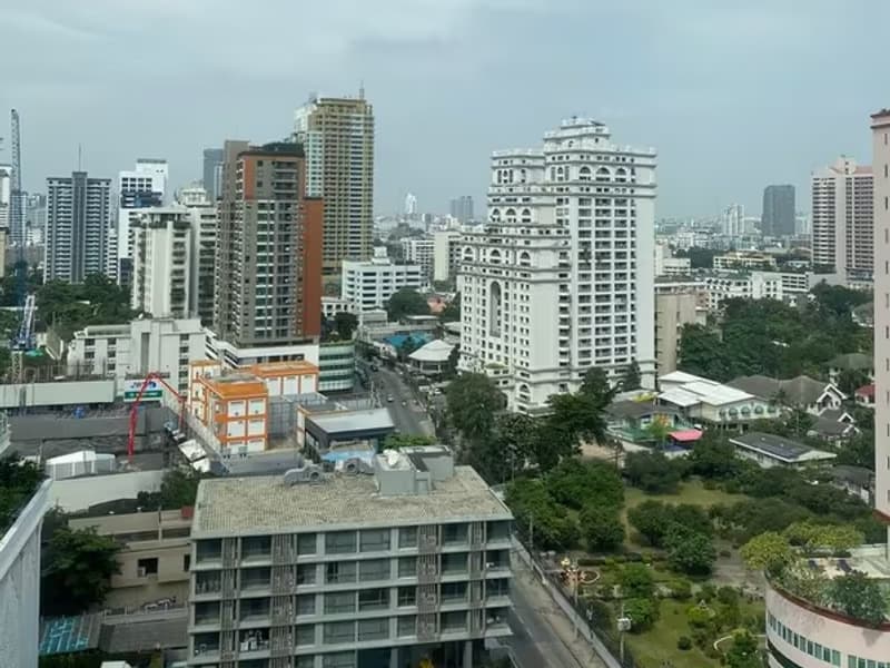 Condo for Sale at THE XXXIX by Sansiri 39